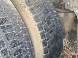 Volvo FM 370 + Euro 5 + Palfinger Z-Q170 Crane + 30to...