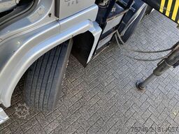 Volvo FM 370 + Euro 5 + Palfinger Z-Q170 Crane + 30to...