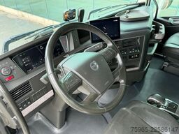 VOLVO FH 13.500 GLOBETROTTER ONLY 312.000 KM DYNAMIC S