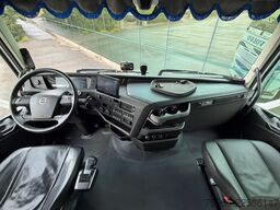 VOLVO FH 13.500 GLOBETROTTER ONLY 312.000 KM DYNAMIC S