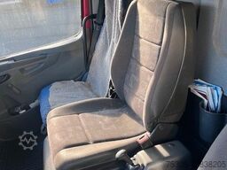 MERCEDES-BENZ 815 Fahrgestell mit AHK