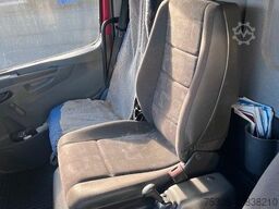MERCEDES-BENZ 815 Kühlkoffer Thermoking mit Rohrbahnen