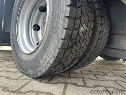 MAN 8.180 / Seilwinde / Rampen