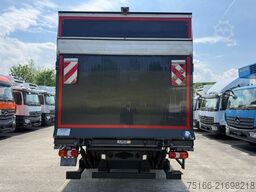 MERCEDES-BENZ ATEGO 818 L Koffer 7,20 m LBW 1 T*SEITENTÜR
