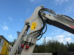 Takeuchi TB 230 3x bucket LED