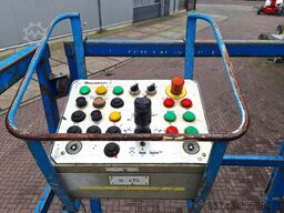 Holland Lift Megastar G-300DL30/S Diesel, 4x4x4 Drive, 33.5m Wo