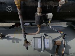 Used Industrial Chiller CARRIER - 449 kW | With warranty