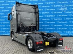 Scania S 590 A4x2NB V8 RETARDER DIFF-L FULL AIR 8T P-AIRC