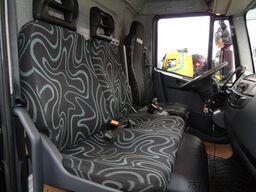 Iveco Eurocargo 150E25 + lift + euro 5 EEV + 3P