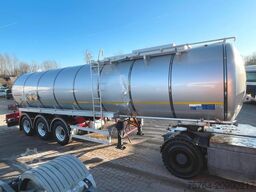 KÄSSBOHRER 32m² V2A Bitumentankauflieger /leicht beschädigt