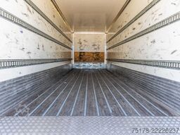 RENAULT D 320+HAYON BAR 2 T.