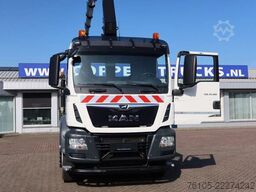 MAN TGS 35.360 8x2 Oprijvrachtwagen + Hiab 228 E3