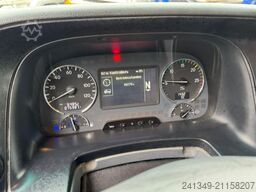 MERCEDES-BENZ Arocs 3243 8x4 Hiab 166-4