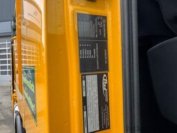 MERCEDES-BENZ Arocs 3243 8x4 Hiab 166-4