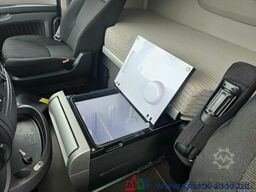 DAF XF 450 FT Space Cab Großer Tank Deutscher LKW