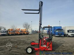 Moffett Mitnahmestapler 4 Wege Allrad NX Typ M 4 20.3