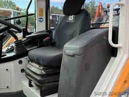 LIEBHERR L506 Compact