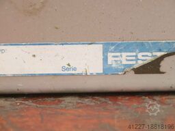 Festo Flachzylinder Hub 300 mm