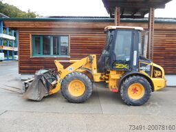 JCB 407