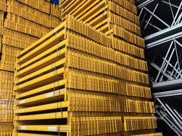 Jungheinrich MPB / K: 80x50 mm lichte Weite: 1.900 mm