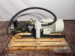 SIEMENS D-91055 ERLANGEN Demag 110 ton PUMP + motor