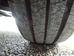 MERCEDES-BENZ eSprinter 17 Sitze Electric Range: 465 km