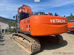 Hitachi zx350LC-3 excavator w/ toothed bucket. WATCH VIDEO