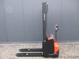 TOYOTA SWE100