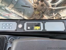 LIEBHERR L30C Litronic Industry Long Reach Ketten 30 Ton