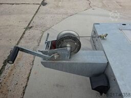  Temared Plattformanhänger Winde