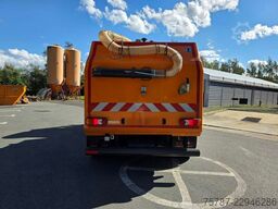 DAF XB 210 Kehrmaschine wie neu Brock VS4 Kehraufbau