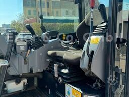 KUBOTA KX 027-4, POWERTILT,  1 Grabenräumer, 1 TL