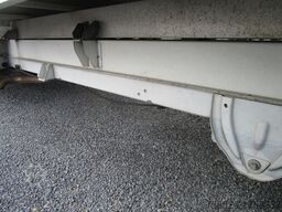 PEUGEOT Boxer 2,2L 165PS *MAXI+LBW+KLIMA+3-Sitze+4,27m*