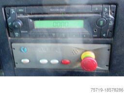 Mercedes-Benz 2633 Econic 6x2 Faun VarioPress