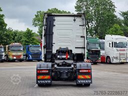 Volvo FH 13.460 Globetrotter 4x2 - Full spoiler - VEB...