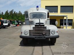 Ford Ford FK 3500 V8 mit H-Kennzeichen Oldtimer ehemaliger Krankenwagen