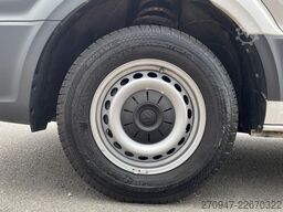VW Crafter Kasten 35 L3H3 NAV AHK äden