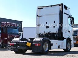 MERCEDES-BENZ Actros 1853 BigSpace Retarder Navi Euro 6