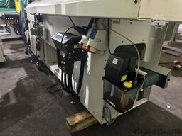 Arburg 320A 500-170 mit dem Angußpicker