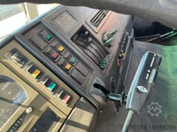 MAN F2000 27.342 6x4 Abrollkipper mit Kran