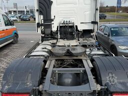 RENAULT T 480 4x2 Sleeper Cab  2L-HY
