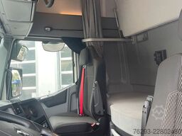 RENAULT T 480 4x2 Sleeper Cab  2L-HY