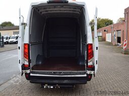Iveco Daily  35 S18 L2H2 Doka Kasten Automatik ACC LED