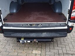 Iveco Daily  35 S18 L2H2 Doka Kasten Automatik ACC LED