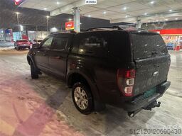 Ford Ranger with two sets of tires and defective four-w