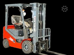 Heli CPCD25-H3-Diesel 2,5t 4,7m Triplex KUBOTA Garantie