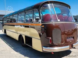 SETRA Kässbohrer Setra S 11