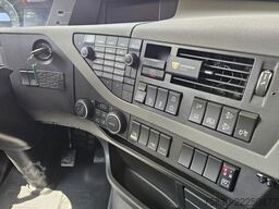 Volvo FH540 8X4 / HMF 28TM KRAN / CRANE / OPRIJ- MACH...