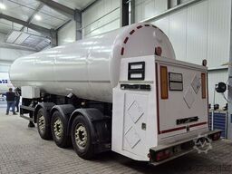 CRYOBASE GmbH gas tank semi-trailer for oxygen