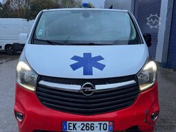 Opel Vivaro **AMBULANCE-RETTUNGSWAGEN**